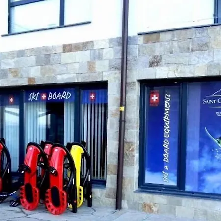 Luxury Penthouse With A Lavish And 2 En-suite Bedrooms Apartment *