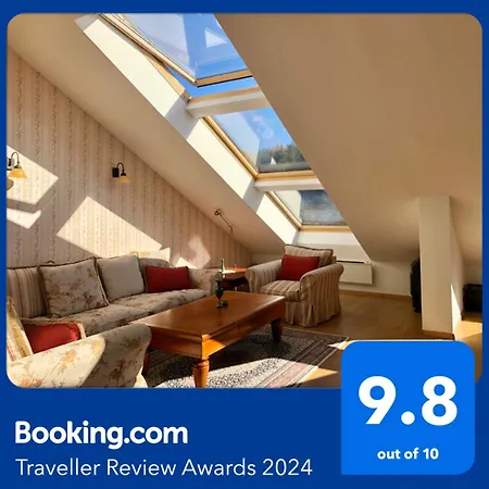 Luxury Penthouse With A Lavish And 2 En-suite Bedrooms Apartment *