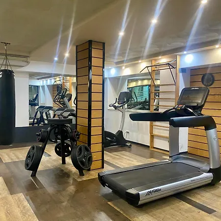 Apartment Luxury Penthouse With A Lavish And 2 En-suite Bedrooms