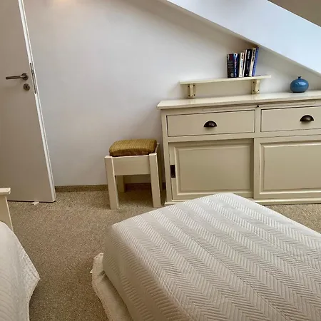 Apartment Luxury Penthouse With A Lavish And 2 En-suite Bedrooms