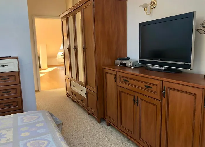 Luxury Penthouse With A Lavish And 2 En-suite Bedrooms Apartment *