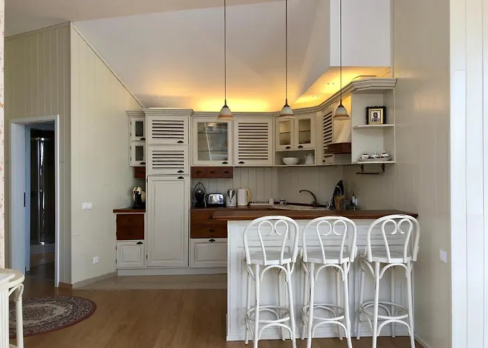 Apartment Luxury Penthouse With A Lavish And 2 En-suite Bedrooms