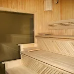 Luxury Penthouse With A Lavish And 2 En-suite Bedrooms