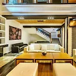 Luxury Penthouse With A Lavish And 2 En-suite Bedrooms Апартаменти Бансько