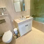 公寓 Luxury Penthouse With A Lavish And 2 En-suite Bedrooms