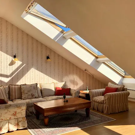 Luxury Penthouse With A Lavish And 2 En-suite Bedrooms Daire *
