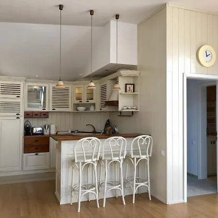 Luxury Penthouse With A Lavish And 2 En-suite Bedrooms Μπάνσκο