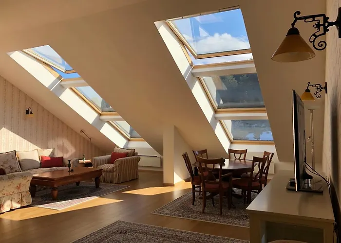 Luxury Penthouse With A Lavish And 2 En-suite Bedrooms Lägenhet *