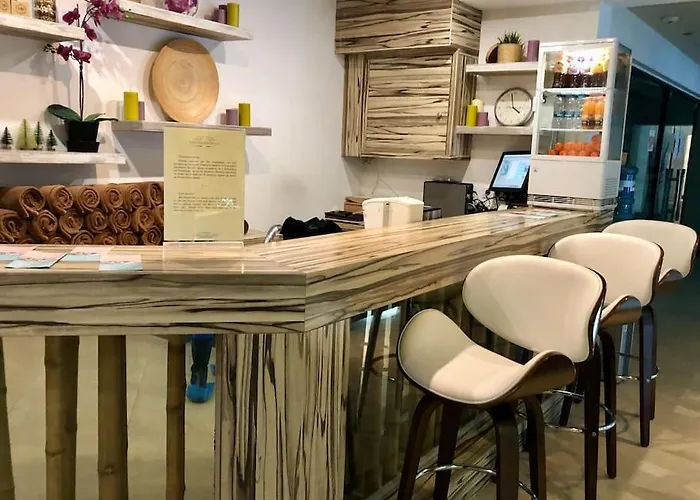 Lägenhet Luxury Penthouse With A Lavish And 2 En-suite Bedrooms